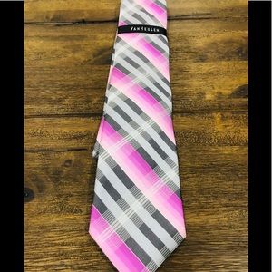 Men’s tie